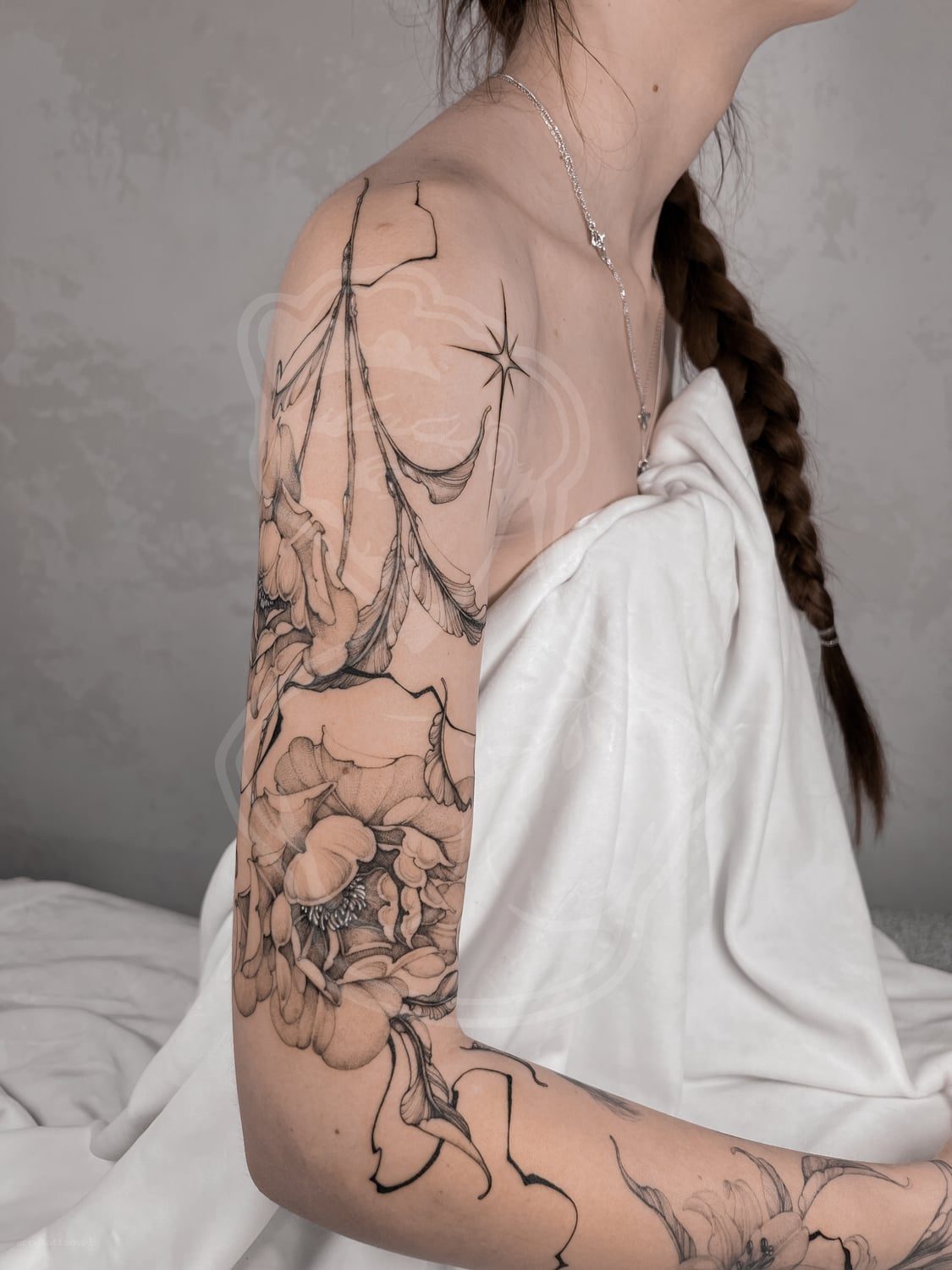 Tatuaż Botanika rekaw gwiazdy - ArcyTattoo Lublin