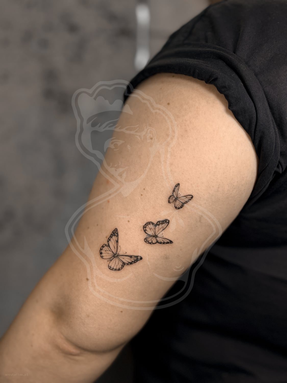 Tatuaż Minirealizm motylki - ArcyTattoo Lublin